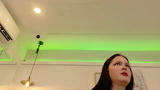 Snapshot of Emily_Baby20 chatting on April 20, 2026, 9:38 pm Emily Baby20 online show from April 20, 2026, 9:38 pm