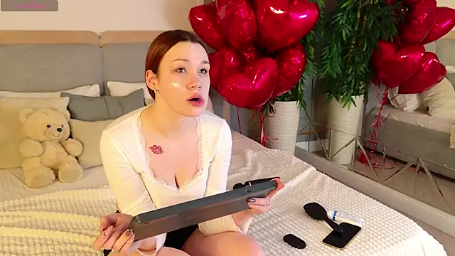 Snapshot of KoriPaul chatting on February 15, 2026, 6:43 am KoriPaul online show from February 15, 2026, 6:43 am