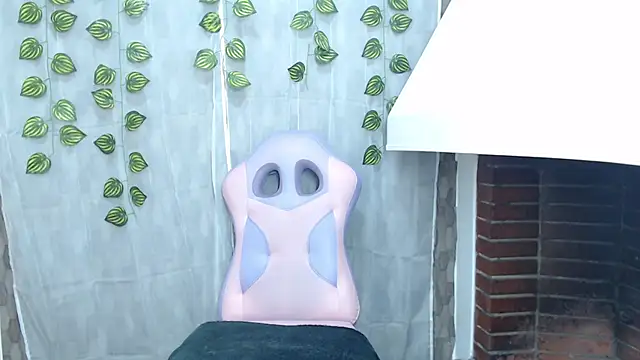 Snapshot of amelia_cutee chatting on October 29, 2025, 8:21 pm amelia cutee online show from October 29, 2025, 8:21 pm