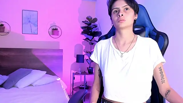 Snapshot of MartinnaGrecco chatting on November 29, 2025, 8:34 pm MartinnaGrecco online show from November 29, 2025, 8:34 pm