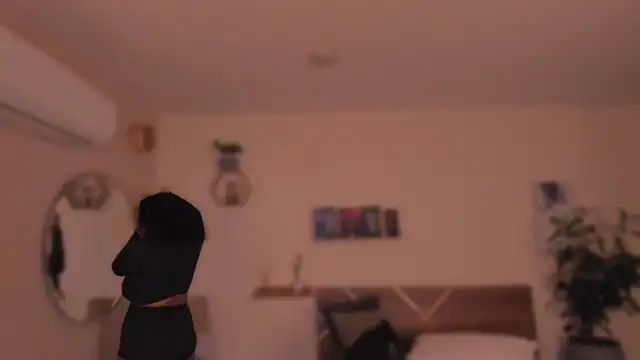 YariRose online show from February 12, 2026, 2:01 pm