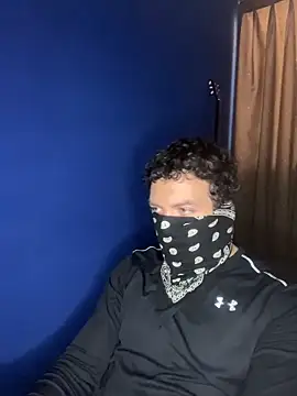 Snapshot of maxbarbaroja chatting on December 17, 2025, 6:58 pm maxbarbaroja online show from December 17, 2025, 6:58 pm