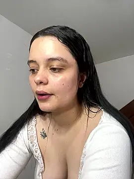 Selena Roa online show from January 11, 2026, 3:06 pm