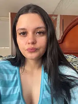 Snapshot of Selena_Roa chatting on May 11, 2026, 2:45 pm Selena Roa online show from May 11, 2026, 2:45 pm