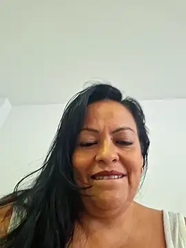 viviana-sexi online show from February 8, 2026, 8:45 pm