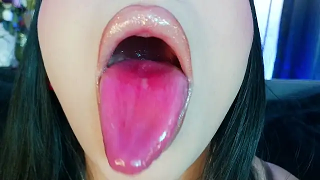 mia roux1 online show from March 7, 2026, 10:07 pm