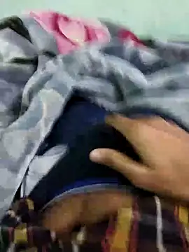 Snapshot of Virgin18year_old chatting on December 5, 2025, 3:04 am Virgin18year old online show from December 5, 2025, 3:04 am