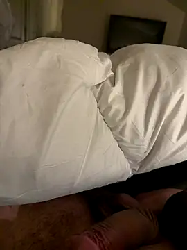 BicolorCandidate81 online show from November 2, 2025, 11:18 pm