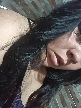 bebeeecitahot33 online show from March 6, 2026, 9:50 am