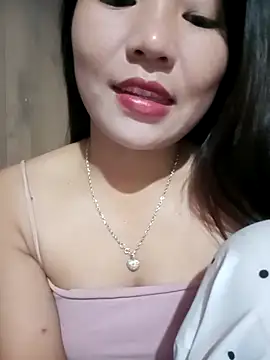 Snapshot of -Lanaa- chatting on October 25, 2025, 12:02 pm -Lanaa- online show from October 25, 2025, 12:02 pm