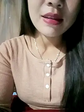 Snapshot of -Lanaa- chatting on November 13, 2025, 6:07 pm -Lanaa- online show from November 13, 2025, 6:07 pm