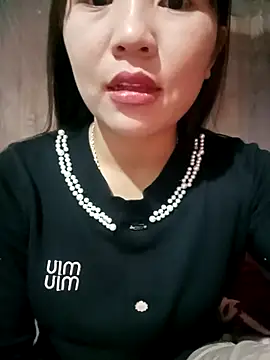 Snapshot of -Lanaa- chatting on November 18, 2025, 12:16 am -Lanaa- online show from November 18, 2025, 12:16 am