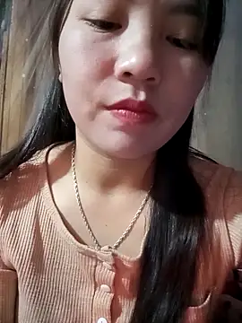 Snapshot of -Lanaa- chatting on November 26, 2025, 5:47 pm -Lanaa- online show from November 26, 2025, 5:47 pm