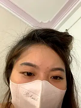 helo-kitty online show from October 24, 2025, 3:19 pm