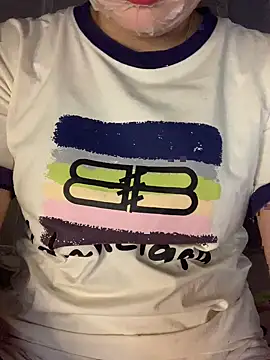 helo-kitty online show from April 4, 2026, 1:52 pm