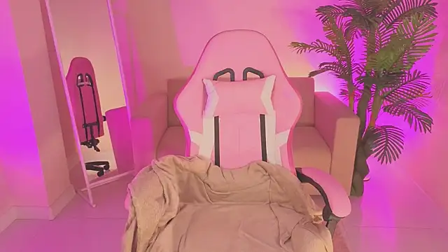 Linda Sweetiest online show from December 5, 2025, 12:52 am