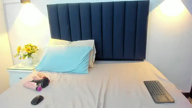 Angyrios online show from April 2, 2026, 8:28 pm