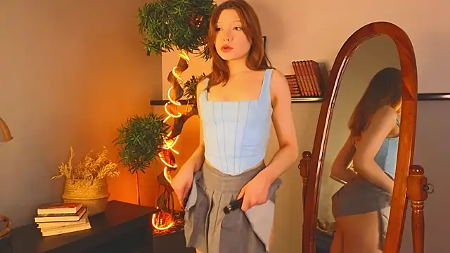 JanelAkerley online show from October 29, 2025, 4:04 am