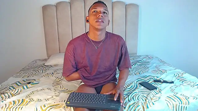 Snapshot of jaydenjhonson chatting on December 5, 2025, 8:05 pm jaydenjhonson online show from December 5, 2025, 8:05 pm