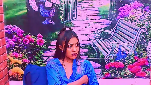 IndianPretty1 online show from November 27, 2025, 7:32 am