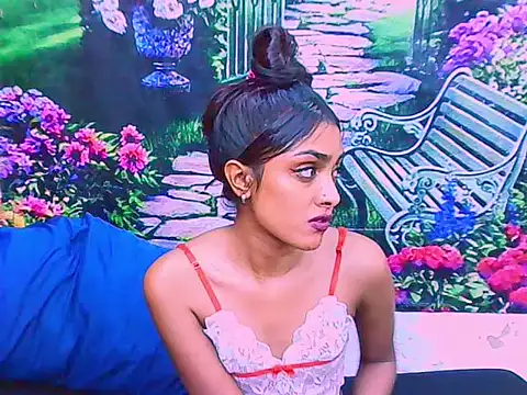 IndianPretty1 online show from December 14, 2025, 7:58 am