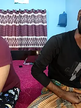 CoupleShow 432 online show from January 18, 2026, 7:34 am