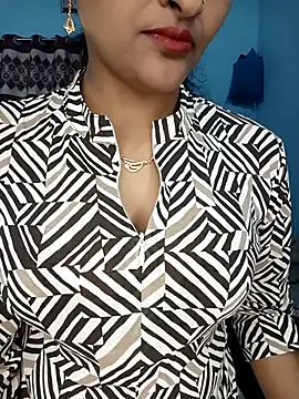 CoupleShow 432 online show from February 4, 2026, 1:06 pm