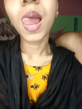 CoupleShow 432 online show from March 13, 2026, 4:57 pm