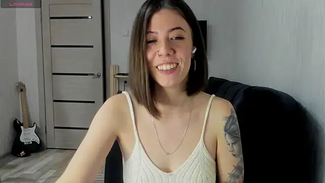 Snapshot of twinkle_rosie chatting on November 28, 2025, 5:10 am twinkle rosie online show from November 28, 2025, 5:10 am