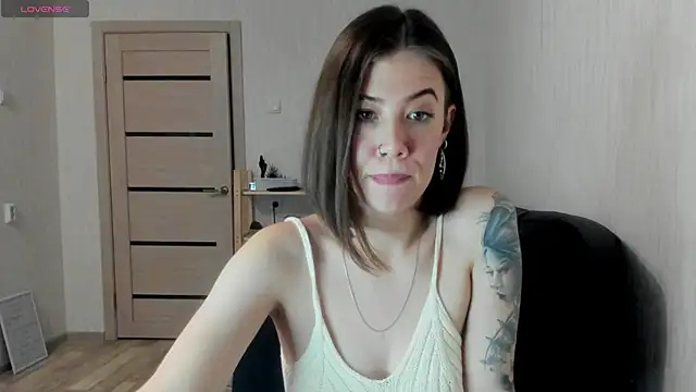 Snapshot of twinkle_rosie chatting on December 4, 2025, 1:53 pm twinkle rosie online show from December 4, 2025, 1:53 pm