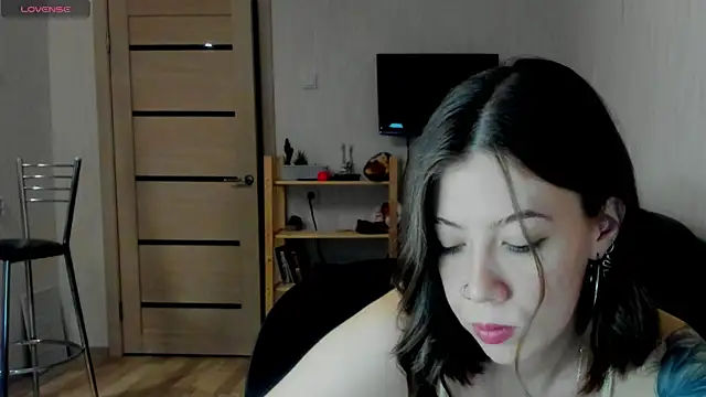 Snapshot of twinkle_rosie chatting on January 15, 2026, 7:50 pm twinkle rosie online show from January 15, 2026, 7:50 pm