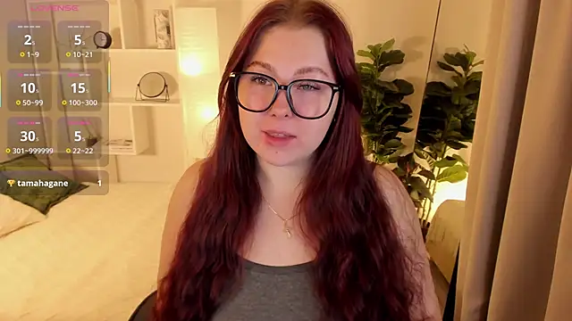 EffyBlush online show from November 16, 2025, 1:28 pm