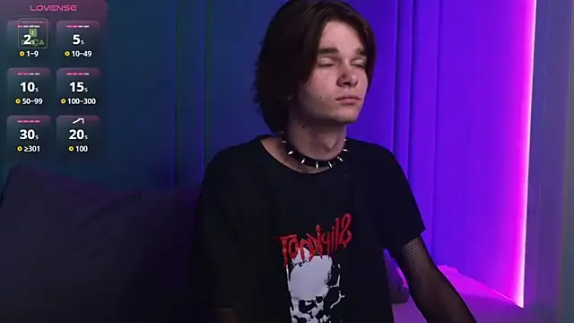 Snapshot of DavidLeatherhofff chatting on November 7, 2025, 3:12 pm DavidLeatherhofff online show from November 7, 2025, 3:12 pm