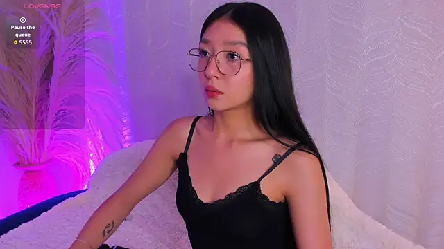 Snapshot of sydney_miller_ chatting on July 4, 2026, 12:06 am sydney miller online show from July 4, 2026, 12:06 am