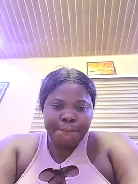 Snapshot of XnaughtyGlow chatting on October 21, 2025, 7:36 pm XnaughtyGlow online show from October 21, 2025, 7:36 pm