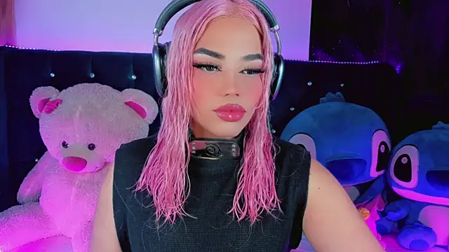 Alannys xHotx online show from April 23, 2026, 9:50 pm