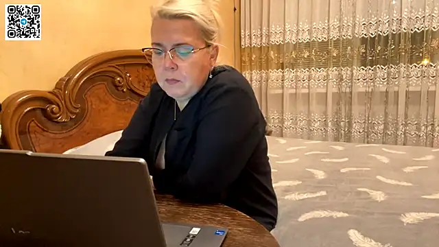 Snapshot of Galatea_2025 chatting on November 1, 2025, 5:04 pm Galatea 2025 online show from November 1, 2025, 5:04 pm