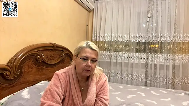 Snapshot of Galatea_2025 chatting on November 13, 2025, 6:40 pm Galatea 2025 online show from November 13, 2025, 6:40 pm