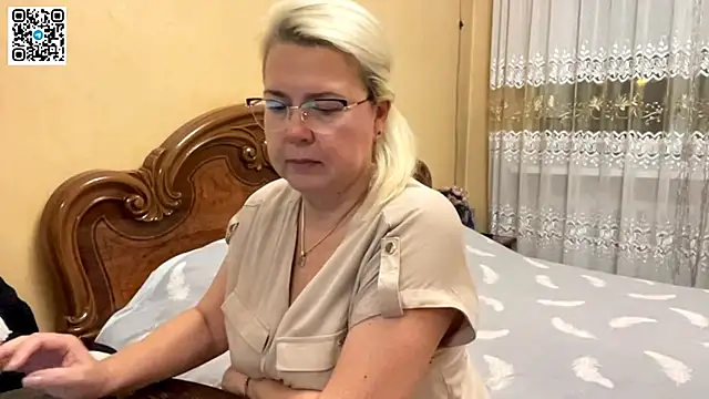 Snapshot of Galatea_2025 chatting on November 30, 2025, 5:39 pm Galatea 2025 online show from November 30, 2025, 5:39 pm