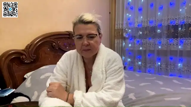 Snapshot of Galatea_2025 chatting on December 3, 2025, 6:06 pm Galatea 2025 online show from December 3, 2025, 6:06 pm