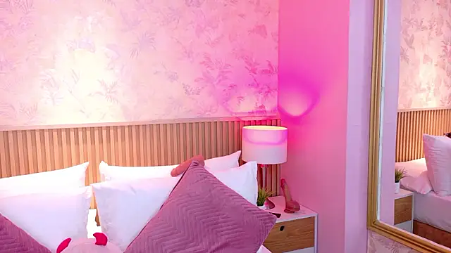 AdelineJhones online show from February 2, 2026, 3:33 pm