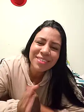 Snapshot of LeilaTaylor chatting on December 4, 2025, 1:42 pm LeilaTaylor online show from December 4, 2025, 1:42 pm