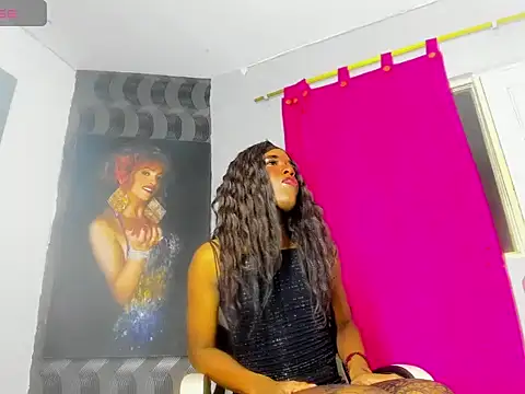 Snapshot of Lanna_big33 chatting on November 9, 2025, 7:56 pm Lanna big33 online show from November 9, 2025, 7:56 pm