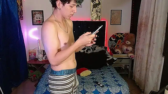 Yorsamm and friends online show from December 16, 2025, 11:43 pm