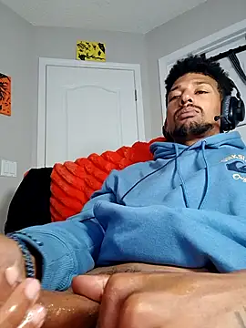 Snapshot of BigPrettyDick777 chatting on January 16, 2026, 6:01 pm BigPrettyDick777 online show from January 16, 2026, 6:01 pm