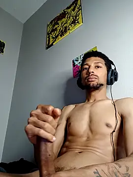 Snapshot of BigPrettyDick777 chatting on March 5, 2026, 9:49 am BigPrettyDick777 online show from March 5, 2026, 9:49 am