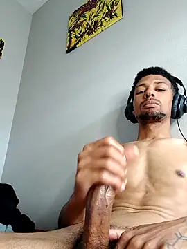Snapshot of BigPrettyDick777 chatting on March 16, 2026, 7:18 pm BigPrettyDick777 online show from March 16, 2026, 7:18 pm