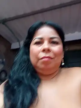 Snapshot of mother2-divorced chatting on April 15, 2026, 1:51 pm mother2-divorced online show from April 15, 2026, 1:51 pm