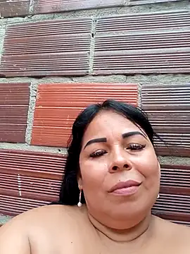 Snapshot of mother2-divorced chatting on April 15, 2026, 7:58 pm mother2-divorced online show from April 15, 2026, 7:58 pm