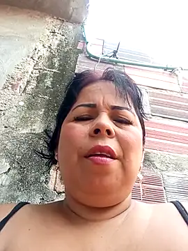Snapshot of mother2-divorced chatting on June 13, 2026, 1:31 pm mother2-divorced online show from June 13, 2026, 1:31 pm